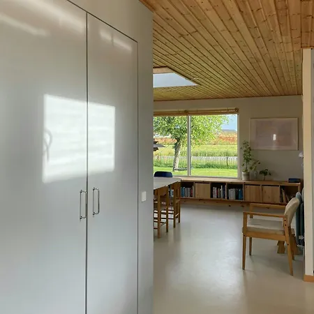 Retro 70s House With Views In Dom wakacyjny