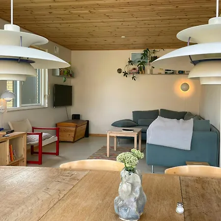 Retro 70s House With Views In *