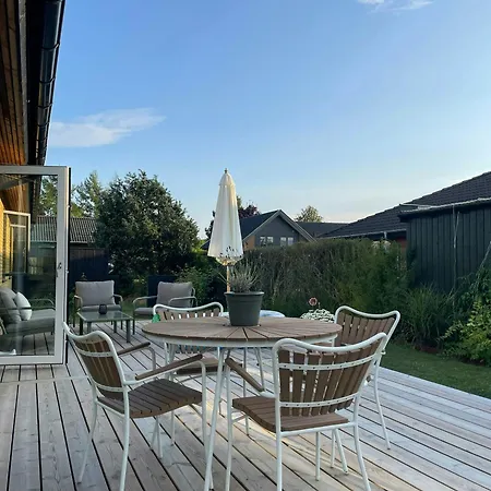 Retro 70s House With Views In Dom wakacyjny Jelling